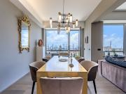 Appartamento in vendita di 220 m² in Via Giuseppe Elia Benza