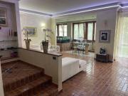 Appartamento in vendita di 220 m² in Via John Fitzgerald...