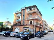 Appartamento in vendita di 220 m² in Via Puglia, 38