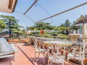 Appartamento in vendita di 224 m² in Viale Cortina...