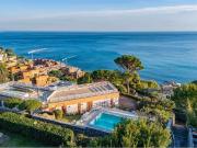 Appartamento in vendita di 225 m² in Via Belvedere, 4