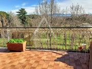 Appartamento in vendita di 225 m² in Via Renato Fucini