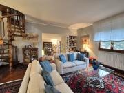 Appartamento in vendita di 227 m² in Via Trilussa, 62