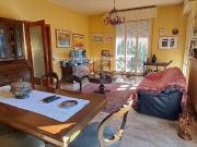 Appartamento in vendita di 229 m² in Via A. Moro