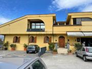 Appartamento in vendita di 229 m² in Via Laino Castello, 2