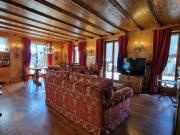 Appartamento in vendita di 230 m² in Via Guide Alpine, 27