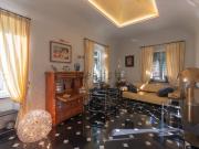 Appartamento in vendita di 230 m² in Via San Giuliano