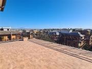 Appartamento in vendita di 230 m² in Via Tresana