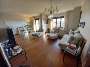 Appartamento in vendita di 235 m² in Via Castelgomberto, 34