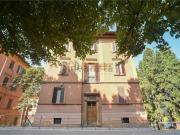 Appartamento in vendita di 236 m² in Viale Pompeo Pellini