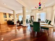 Appartamento in vendita di 237 m² in Via Nicola Corsi, 24