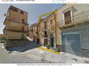 Appartamento in vendita di 240 m² in Via Madonna delle...