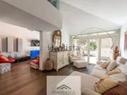 Appartamento in vendita di 240 m² in Via Piemonte
