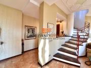 Appartamento in vendita di 240 m² in Via Roberto Crippa, 6