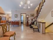 Appartamento in vendita di 245 m² in Via Nani