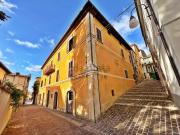 Appartamento in vendita di 246 m² in Via Fulgenzo Petrelli