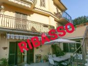 Appartamento in vendita di 250 m² in Via Cesare Battisti, 57