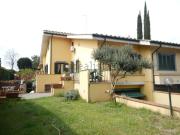 Appartamento in vendita di 250 m² in Via delle Rose