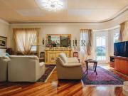 Appartamento in vendita di 250 m² in Via G. Pascoli, 52