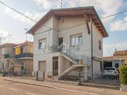 Appartamento in vendita di 250 m² in Via Val Sugana, 19