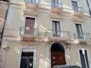 Appartamento in vendita di 253 m² in Via Aloi