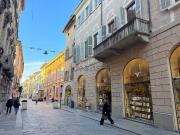 Appartamento in vendita di 257 m² in Via Emilia Santo...