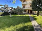 Appartamento in vendita di 260 m² in Via Fratelli Cervi