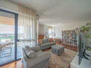 Appartamento in vendita di 260 m² in Via Martiri dei Lager