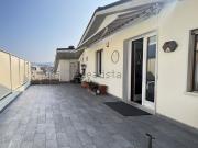Appartamento in vendita di 260 m² in Via Quinzano