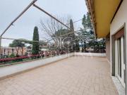 Appartamento in vendita di 270 m² in Via Caio Ateio...