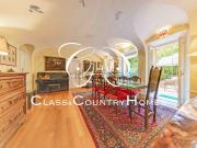 Appartamento in vendita di 270 m² in Via Michele Mercati