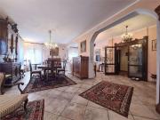 Appartamento in vendita di 274 m² in Strada Contrada