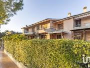 Appartamento in vendita di 275 m² in Frazione Aspio, 27