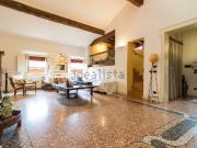 Appartamento in vendita di 278 m² in Via Castiglione