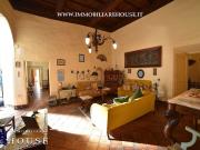 Appartamento in vendita di 280 m² in Corso Cavour, 301