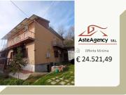 Appartamento in vendita di 280 m² in Via Ortana Vecchia