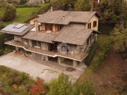 Appartamento in vendita di 281 m² in Via Emiliano Rinaldini