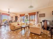 Appartamento in vendita di 282 m² in Via Gian Carlo...