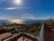 Appartamento in vendita di 296 m² in Via dei Ciclopi, 83