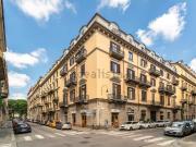 Appartamento in vendita di 296 m² in Via Giuseppe Luigi...