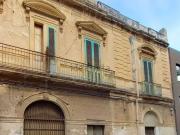 Appartamento in vendita di 300 m² in Via Camillo Benso...