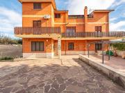 Appartamento in vendita di 310 m² in Via Frondarola, 16