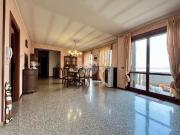 Appartamento in vendita di 311 m² in Via Campagnini, 62