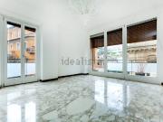 Appartamento in vendita di 320 m² in Piazza Giuseppe Verdi