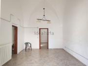 Appartamento in vendita di 320 m² in Via Ugo Foscolo