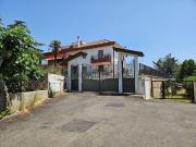 Appartamento in vendita di 326 m² in Via Teodoro Ricciardi