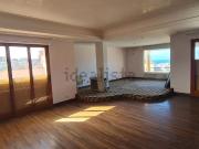 Appartamento in vendita di 330 m² in Via caserta crocevia