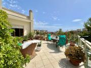 Appartamento in vendita di 330 m² in Via Giovanni Gentile, 9