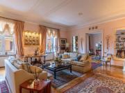 Appartamento in vendita di 330 m² in Via Ofanto