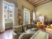 Appartamento in vendita di 333 m² in Via delle Seggiole